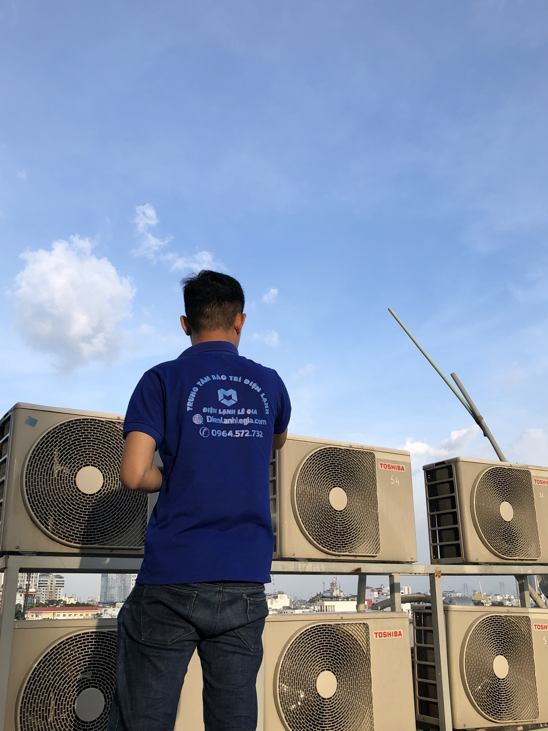 Dịch vụ sửa máy lạnh tại nhà quận Tân Phú giá rẻ – chất lượng